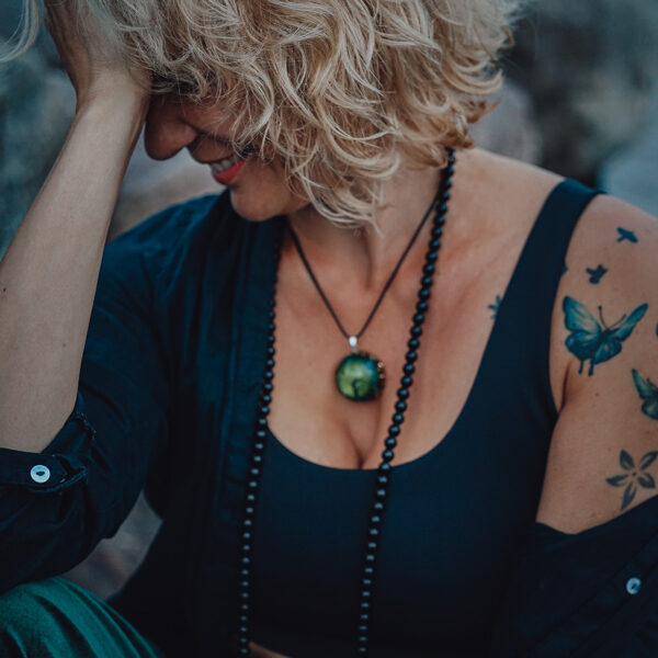 RITA- TANTRAS SKOLOTĀJA UN SIEVIETE AR LIELO "S"